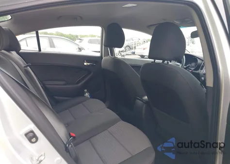 2016 Kia Forte Lx из США, поврежденный, VIN KNAFX4A65G5498299